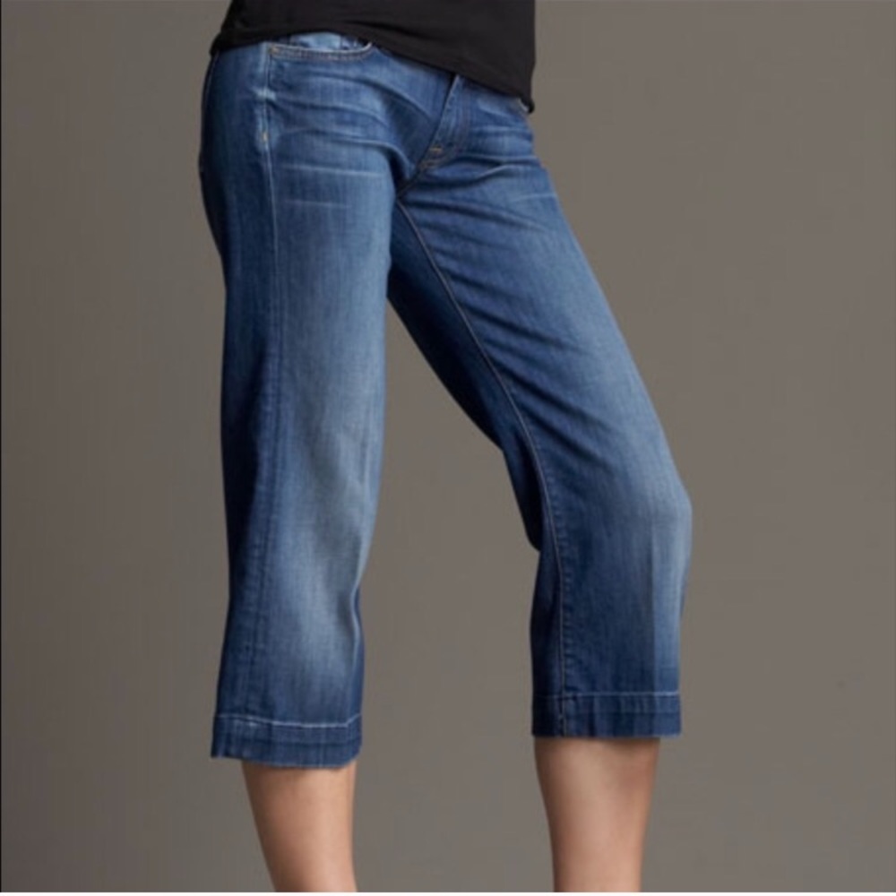 7 For All Mankind | Dojo Cropped Denim Jean Capri